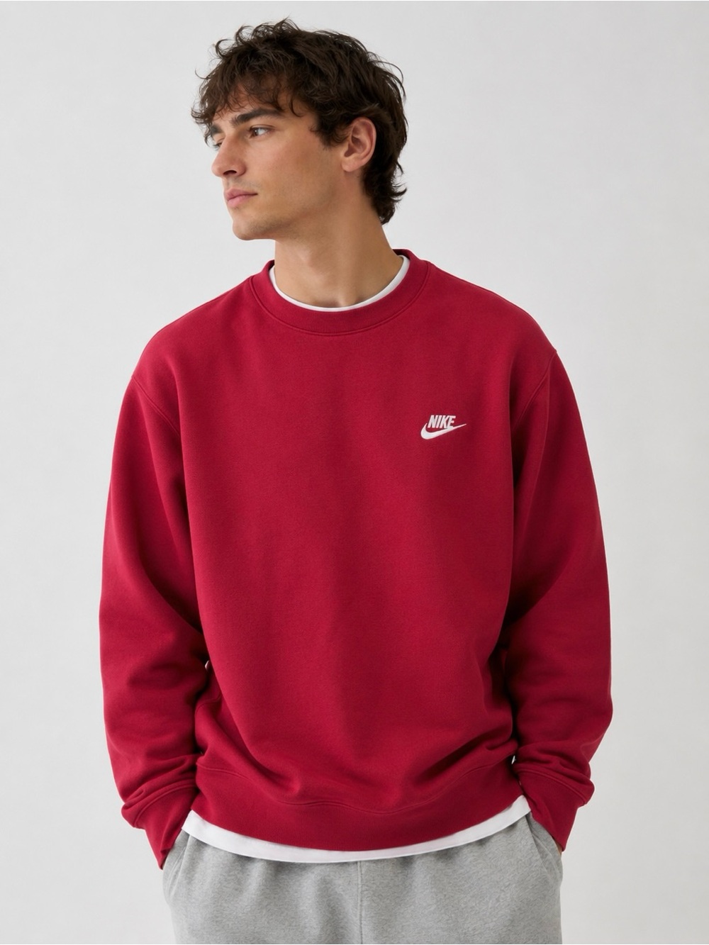 Nike Sportswear Club Fleece Crewneck Sweatshirt Men’s L Red oversized/relaxed